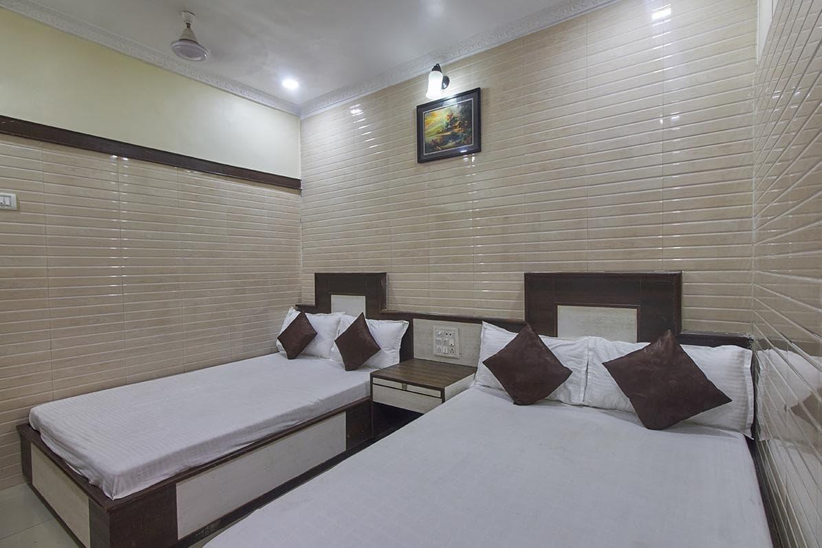 Plaza Guest House Mumbai Ngoại thất bức ảnh
